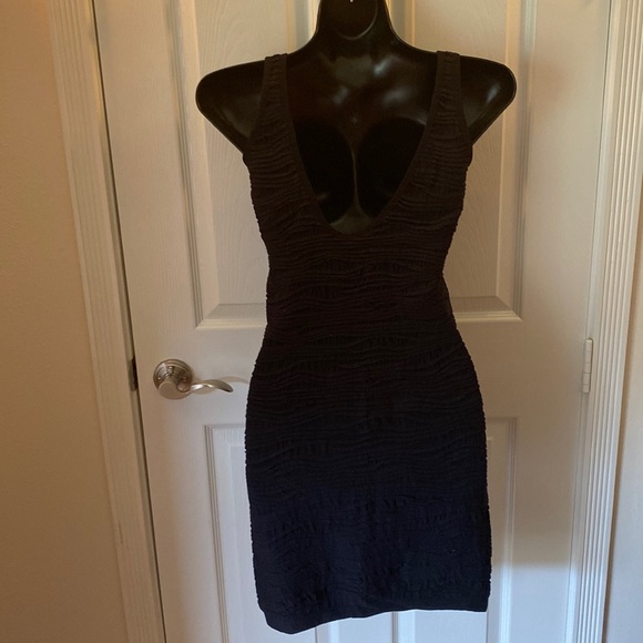 Stunning, sexy and so comfortable. Size s/m with lots of stretch. - Picture 3 of 5